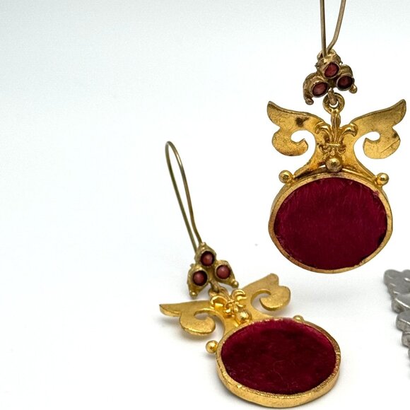 Handmade Turkish Red Velvet Gold-Tone Dangle Earrings Hook Closure - Picture 2 of 8